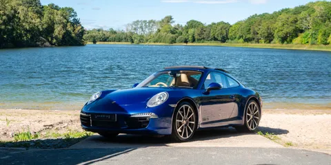 Porsche 911 Carrera S — photo 3 of 47