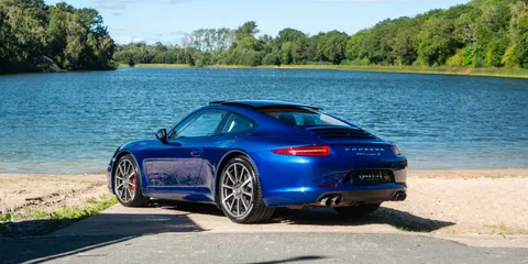Porsche 911 Carrera S — photo 4 of 47