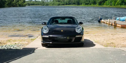 Porsche 911 Carrera — photo 2 of 39