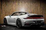 Porsche 911 thumbnail