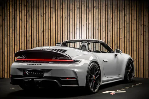 Porsche 911 4