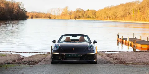 Porsche 911 Carrera 4 GTS Cabriolet 2