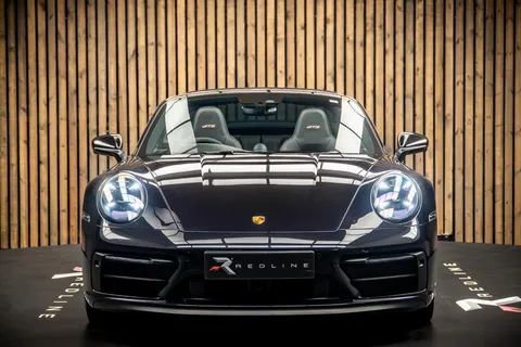 Porsche 911 Carrera 4 GTS Targa 5