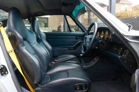 Porsche 911 Carrera 4 S — photo 2 of 51