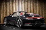 Porsche 911 Carrera 4 thumbnail