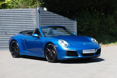 Porsche 911 Carrera 4S — photo 3 of 46