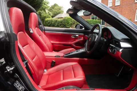Porsche 911 Carrera 4S Targa 2