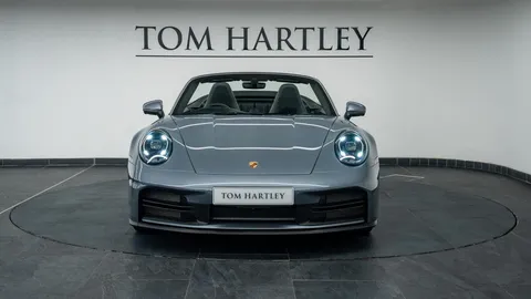 Porsche 911 Carrera Cabriolet 2