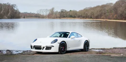 Porsche 911 Carrera GTS 3