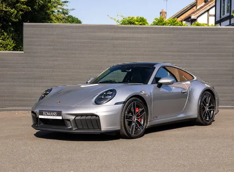 Porsche 911 Carrera GTS 3