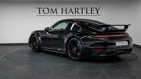 Porsche 911 Carrera GTS 5