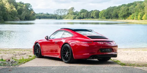 Porsche 911 Carrera GTS 4