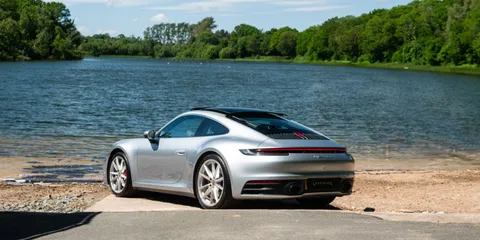 PORSCHE 911 4