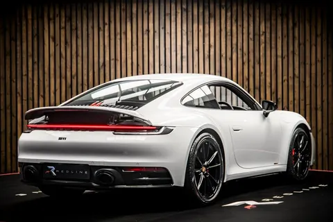 Porsche 911 Carrera S — photo 4 of 40