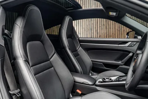 Porsche 911 Carrera T — photo 2 of 37