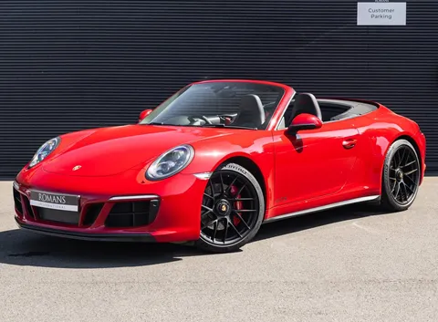 Porsche 911 Carrera GTS Cabriolet — photo 3 of 39