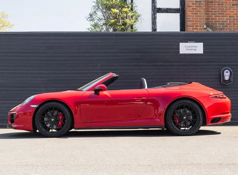 Porsche 911 Carrera GTS Cabriolet — photo 4 of 39