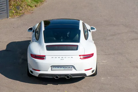 Porsche 911 Carrera — photo 3 of 45