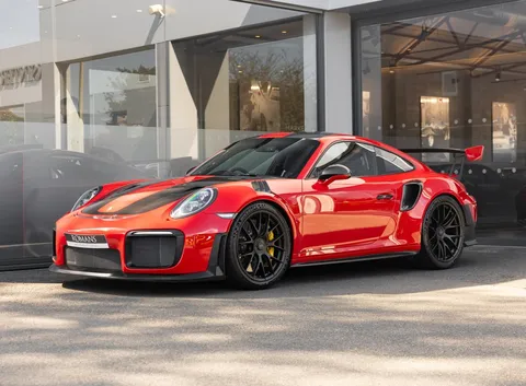 Porsche 911 — photo 3 of 56