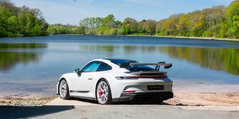 Porsche 911 GT3 4