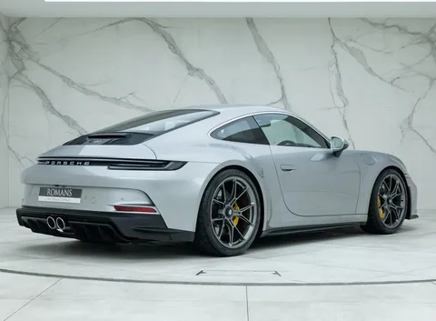 Porsche 911 GT3 Touring — photo 4 of 32