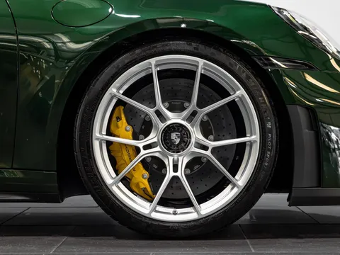 Porsche 911 GT3 Touring — photo 4 of 12