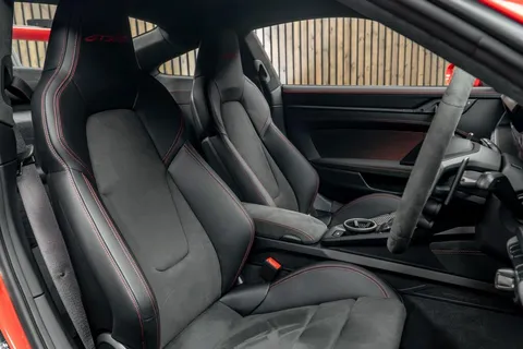 Porsche 911 GT3 RS — photo 2 of 45