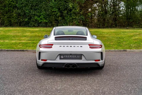 Porsche 911 GT3 Touring — photo 4 of 18