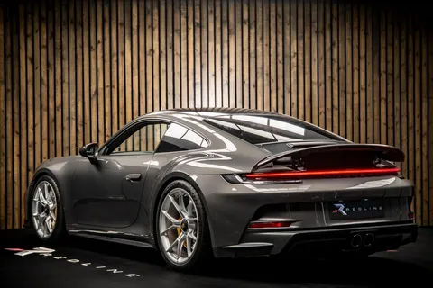 Porsche 911 GT3 Touring — photo 3 of 43