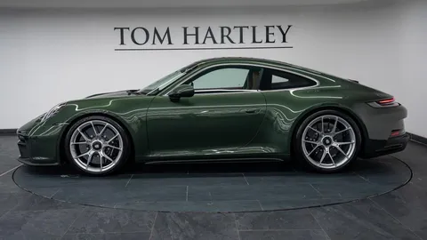 Porsche 911 GT3 Touring — photo 4 of 37