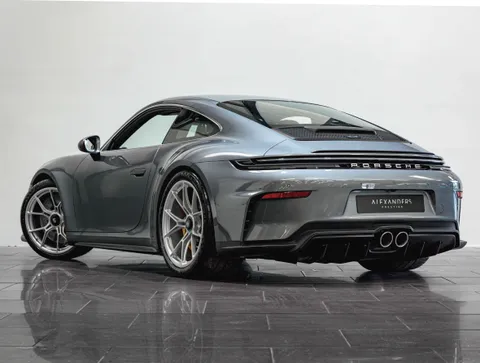 Porsche 911 GT3 Touring — photo 2 of 15