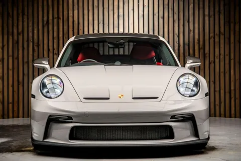 Porsche 911 GT3 Touring — photo 4 of 49
