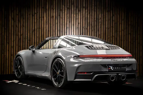Porsche 911 Targa 4 GTS 3