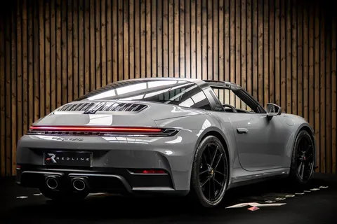 Porsche 911 Targa 4 GTS 4