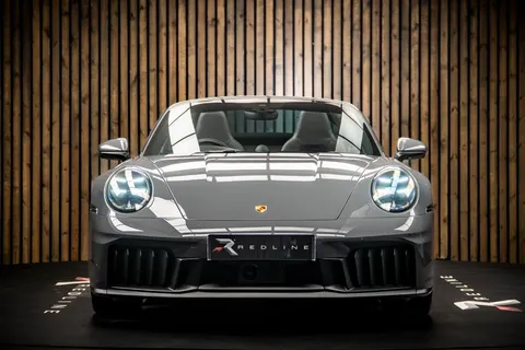 Porsche 911 Targa 4 GTS 5
