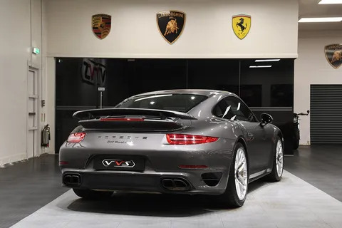Porsche 911 Turbo S — photo 5 of 50