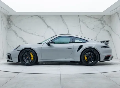Porsche 911 Turbo S — photo 3 of 44