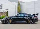 Porsche 911 GT2 RS Weissach thumbnail
