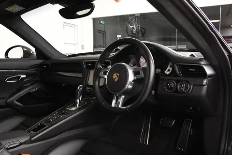Porsche 911 Turbo S — photo 4 of 47