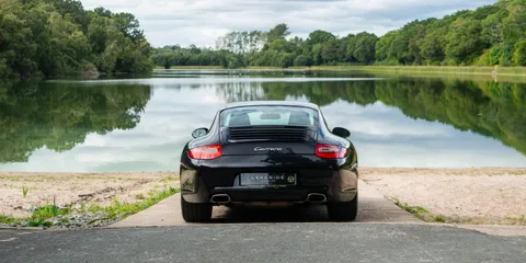 Porsche 911 Carrera — photo 5 of 42