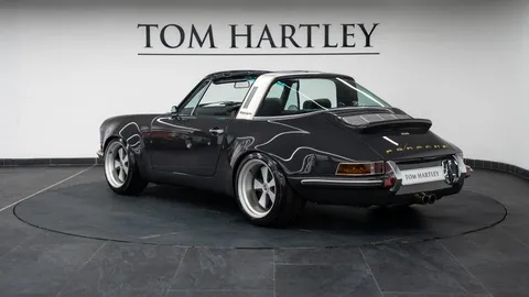 Porsche 911 Retro Works Targa GTR — photo 5 of 40