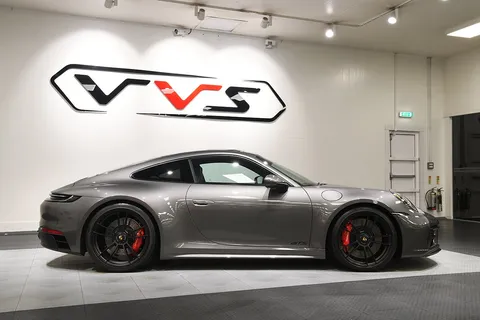 Porsche 911 Carrera GTS 4