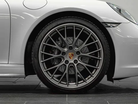 Porsche 911 Targa 4 PDK (991.2) 2