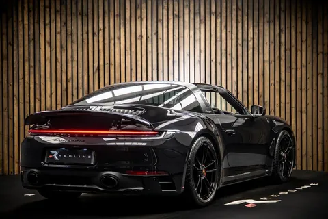 Porsche 911 Targa 4 GTS 4