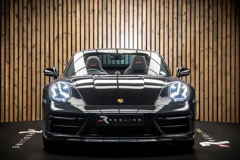 Porsche 911 Targa 4 GTS 5