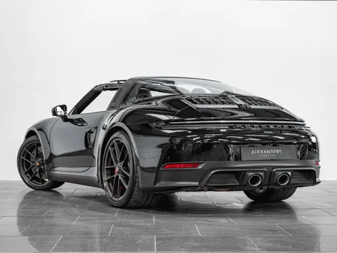 Porsche 911 Targa 4 GTS (992.2) 2