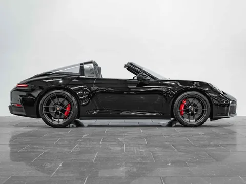 Porsche 911 Targa 4 GTS (992.2) 4