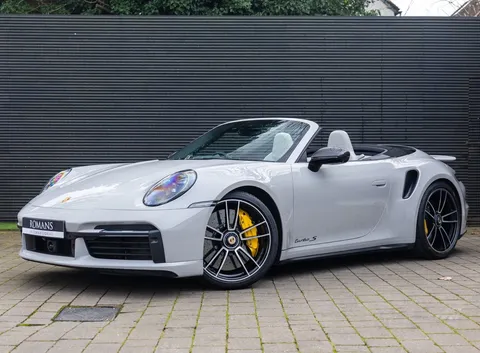 Porsche 911 Turbo S Cabriolet — photo 3 of 42