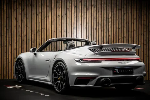 Porsche 911 Turbo S — photo 3 of 48