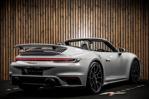 Porsche 911 Turbo S — photo 4 of 48